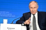 Владимир Путин наградил ученого и поощрил общественницу из Саратова
