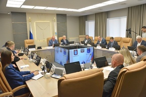 Улицы городов заполонили аварийные дома. У Саратова и Энгельса не хватает десятков миллионов рублей, в Балаково уже все снесли