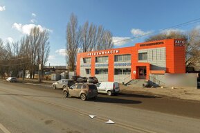 Мэрия требует снести двухэтажный магазин на магистральной улице в Заводском районе