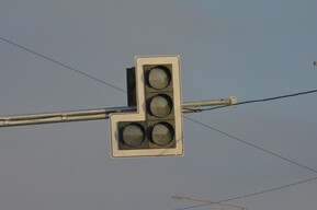 На оживлённом перекрёстке в Саратове отключили светофор