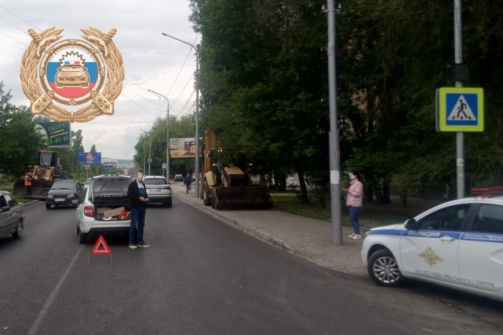 На пешеходном переходе на Навашина сбили пенсионерку