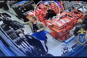Саратовец пришёл в магазин в старых кроссовках, а ушёл в новых: платить он не собирался (видео)