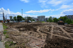Строительство развязки на Славянской площади: осталось 10 дней, работы стартовали на пустыре рядом с городской больницей