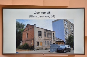 «Этого периода очень мало в Саратове»: архитекторы возмутились, что старинный дом рядом с Ильинской площадью решили не сохранять
