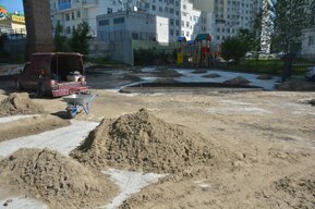 В закатанном в бетон сквере на Вольской появятся пергола, амфитеатр и забор, озвучены адреса ещё пяти мини-скверов