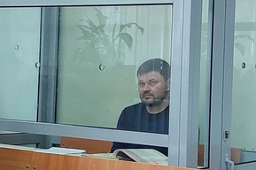 Дело экс-министра строительства и ЖКХ региона, которого признали виновным в злоупотреблении должностными полномочиями, вернули в областной суд
