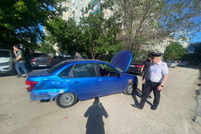 На улице Слонова заметили ехавшую по встречке «Гранту»: оказалось, что у её водителя нет прав