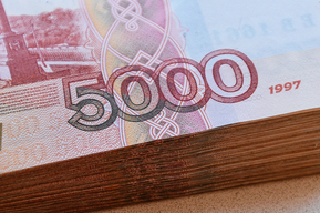 Жена бывшего инспектора ГИБДД из Балаково смогла купить себе две квартиры в Москве на 30 миллионов рублей