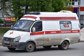 В Саратове на двух мужчин рухнула бетонная плита