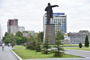 Объявлены торги на озеленение Театральной площади (деревья сажать не будут)