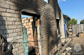Во время пожара в сельском доме обгорел 52-летний мужчина