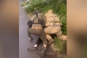 В Саратове задержали молодых людей, которые работали на наркошоп (видео)