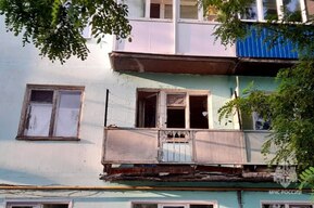 На пожаре в пятиэтажке в Калининске пострадал немолодой мужчина