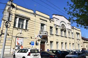 После публикации ИА «Версия-Саратов» чиновники срочно отменили торги со смешным гарантийных сроком