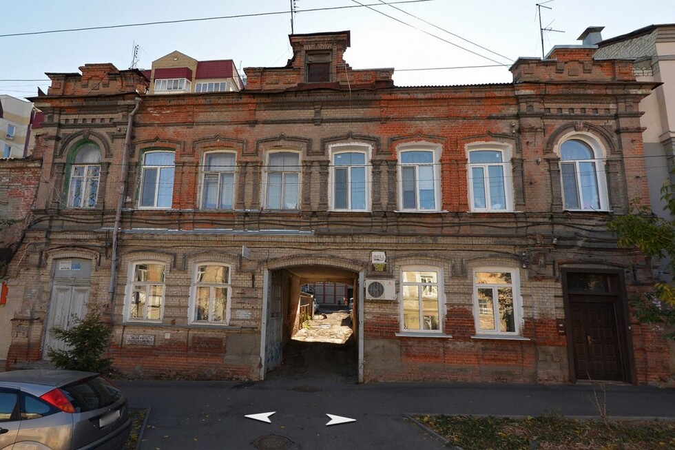 Два дома в центре Саратова собираются признать аварийными