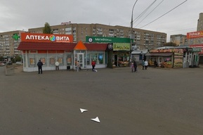 Мэрия требует снести ларьки, шиномонтаж и заборы на Усть-Курдюмской: подано 6 исков