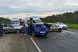 На выезде из города с разницей в несколько минут произошли две аварии: пострадали шесть человек