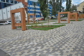 «Недосквер» на Вольской подорожал на 400 тысяч, но в срок так и не был доделан (фото)