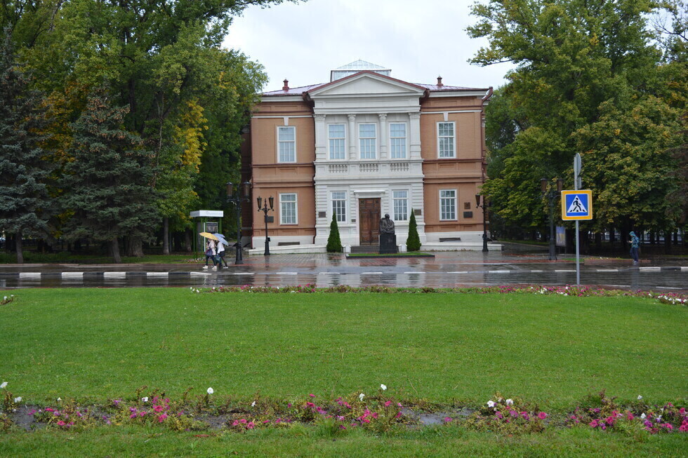 Обнародован макет памятника основателю первого общедоступного музея в провинции