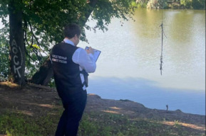 Девочка прыгнула с тарзанки в пруд и утонула