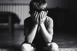 В регионе родители несколько месяцев растлевали 4-летнего сына. Мать задержана, отец — сбежал