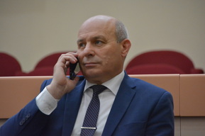 Губернатор утвердил экс-чиновника мэрии в должности министра
