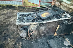 Два подростка попытались потушить горящий холодильник и попали в больницу
