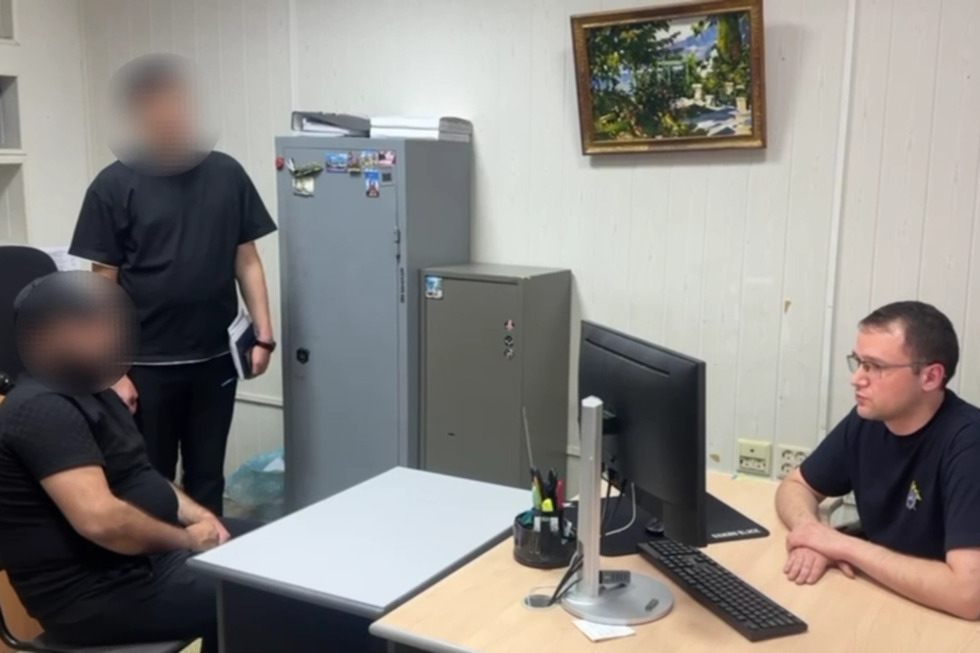 Взятка за экзамен по русскому языку. В кабинете вуза задержали иностранца