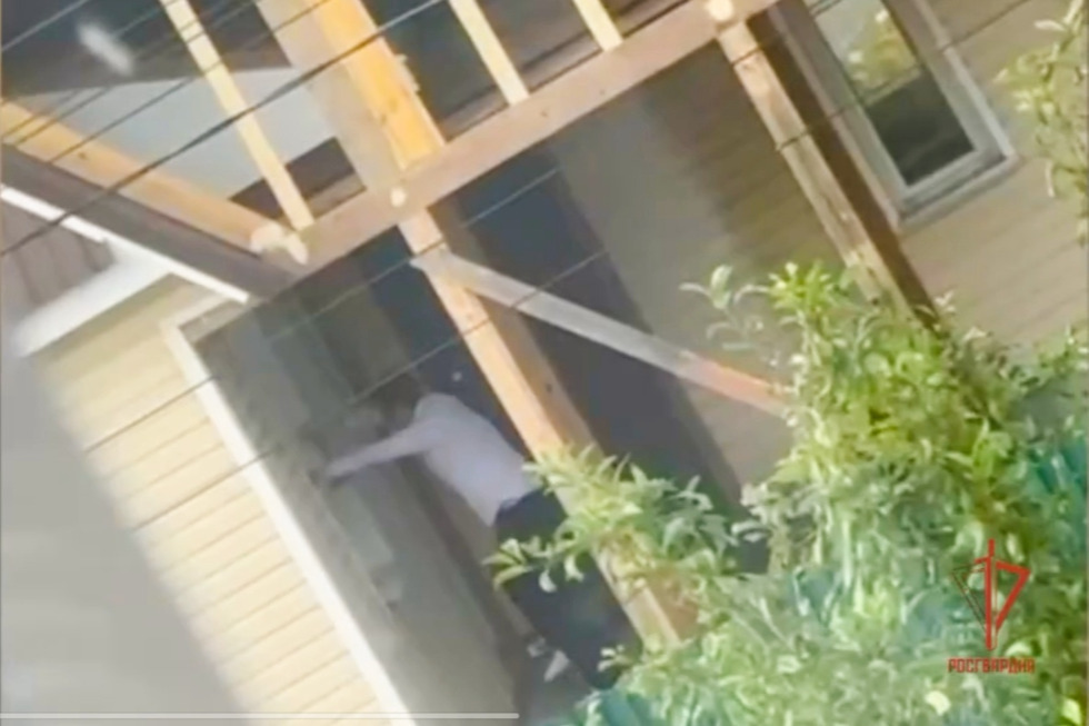 Саратовец влез в дом к девушке и там прогремел взрыв: видео