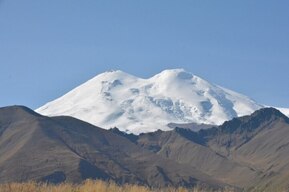 Девушка-инвалид из Саратова поднимется на самую высокую вершину Европы