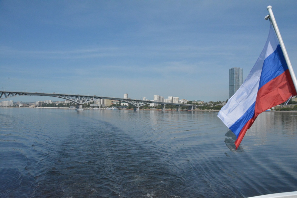 Саратовцев ждут жаркие выходные, а потом ливни с грозой, шквалом и градом