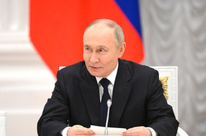 Президент РФ отметил заслуги саратовца, возглавившего другой регион