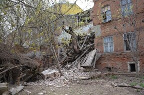 Мэрия Саратова решила продать дом-памятник, который в этом году обрушился и горел, а также остатки 155-летней усадьбы в центре города