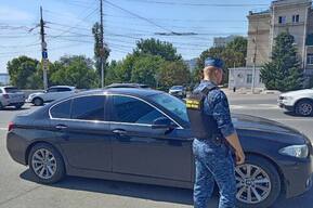 Игнорировал знаки и разметку, превышал скорость, не пропускал пешеходов: у злостного нарушителя отобрали BMW