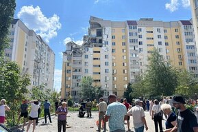 В доме на улице Блинова произошло обрушение с 10 по 7 этаж: стало известно о погибших