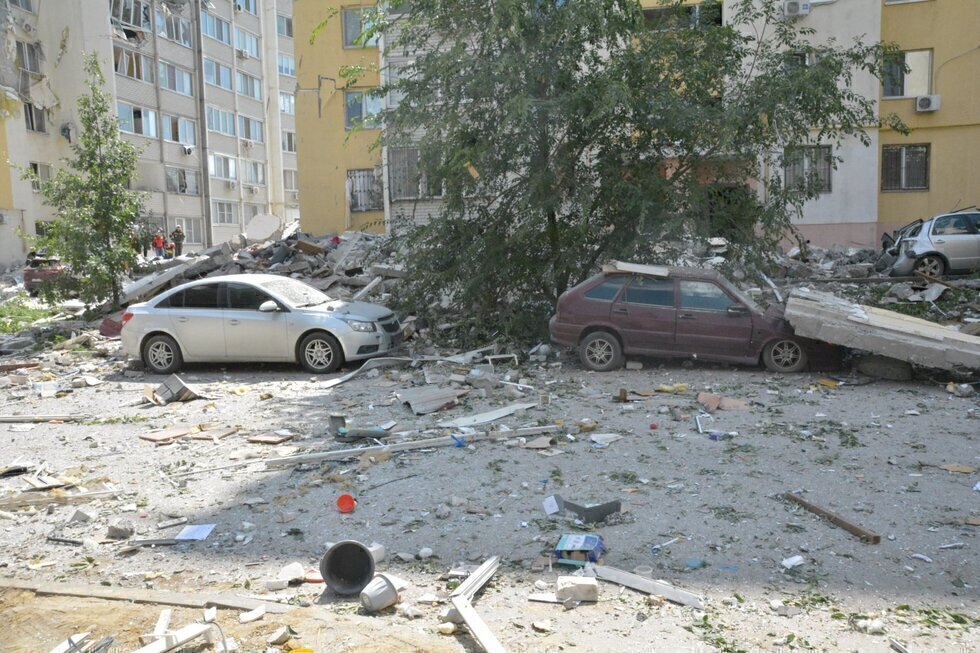 В МЧС сообщили о том, что количество погибших в результате обрушения дома в Саратове выросло
