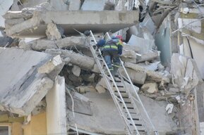 Семьям погибшим при взрыве на Блинова выплатят по миллиону рублей