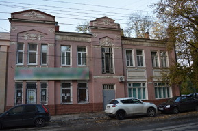 Аптека Фридолина, усадьба Парусинова, дом Паль: мэрия собирается признать ещё 11 домов аварийными, в том числе известные памятники