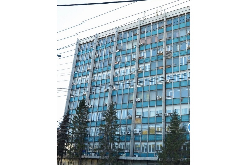 Предприятие продает 24 помещения и 3 тысячи «квадратов» земли в центре Саратова