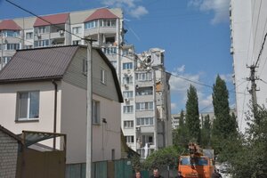 «Подобного решения в рамках ЧС ранее не было»: власти пока не знают, как обеспечить жильем тех, кто потерял его из-за взрыва на Блинова