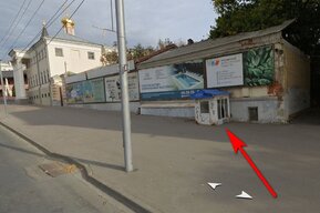 Администрация решила снести вход в неприглядное здание на Московской