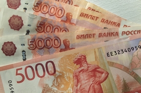 Зарплата в Саратовской области отстает от средней по стране на 32,3 тысячи рублей