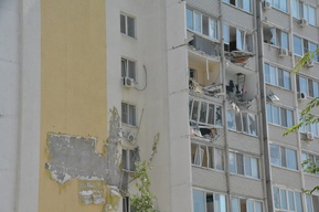 Взрыв на Блинова. В соседнем с обрушившимся доме начались восстановительные работы