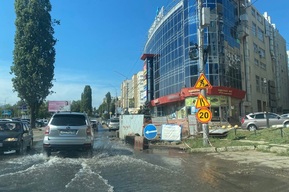 Коммунальная авария превратила Юбилейный в «маленькую Венецию»