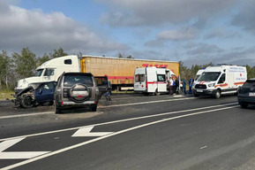 Три человека пострадали в массовой аварии у села Синенькие, одну из них спасателям пришлось деблокировать