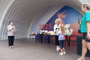 В Горпарке юным творцам вручили подарки: подведены итоги конкурсов гербариев и рисунков (фото)