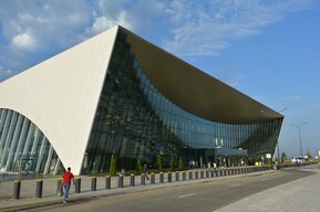 В Саратове и двух соседних регионах аэропорты закрыли для полетов