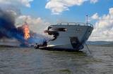 В Хвалынском районе загорелась яхта с людьми на борту
