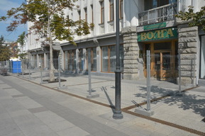 В центре Саратова начинается реставрация ещё одной старинной гостиницы: фасад скоро исчезнет за строительными лесами