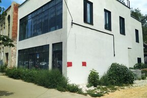 Строительство «жилого дома» в центре Саратова: апелляция приняла новое решение и обязала предпринимателя снести постройку